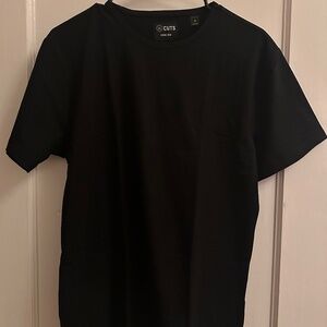 CUTS Crew Curve-Hem T-Shirt (never worn)
